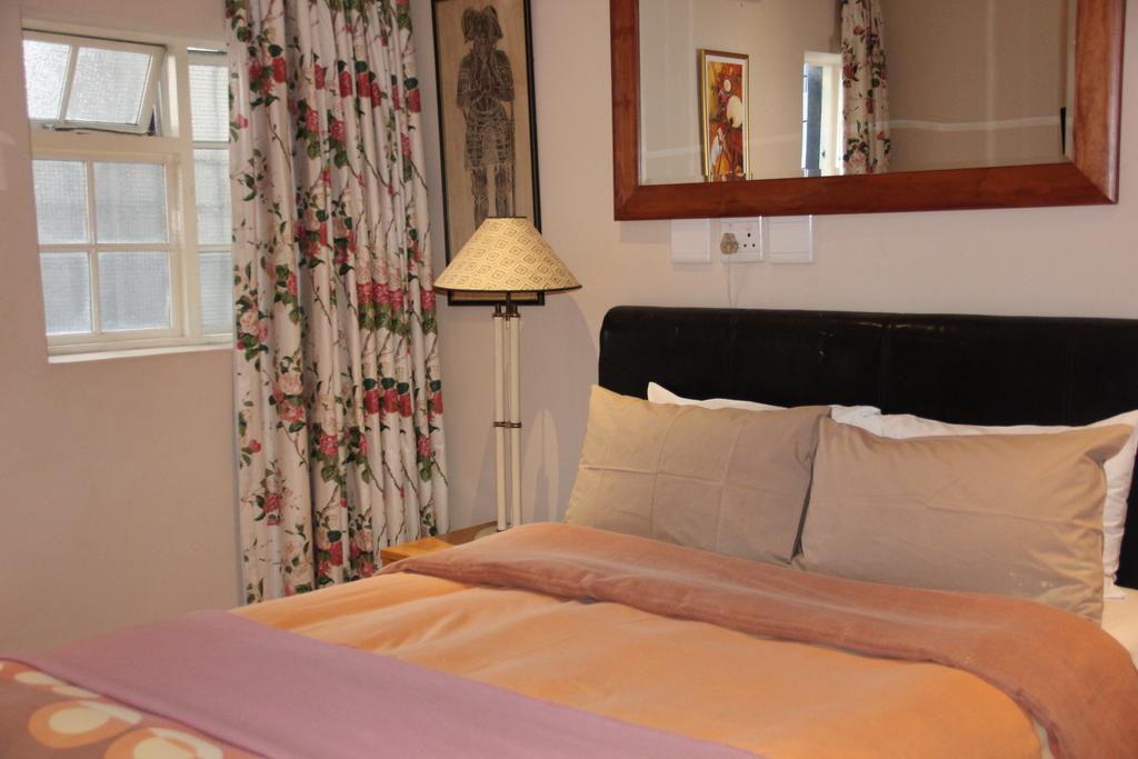 Forty8 Backpackers Hotel Kapstadt Exterior foto